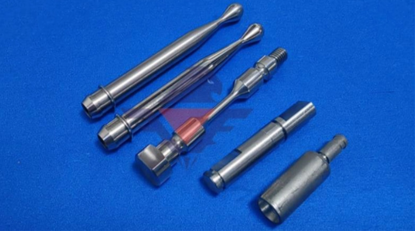 دور التصنيع باستخدام ماكينات CNC السويسرية في صناعة الأجهزة الطبية