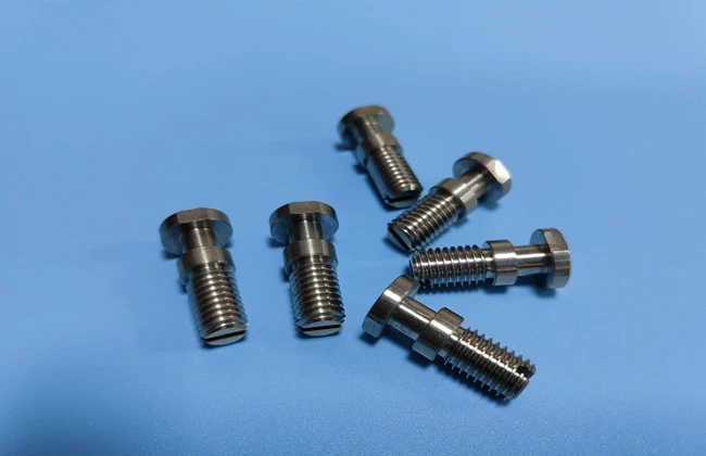 صواميل CNC عالية الدقة