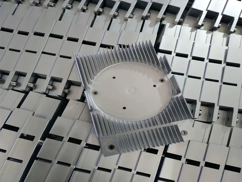 مشتتات حرارية مشغولة باستخدام CNC