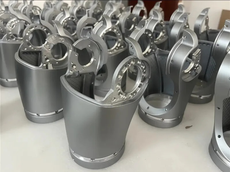 أقواس مصنعة باستخدام CNC