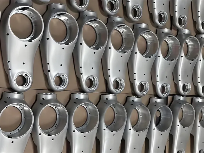 قدراتنا في تصنيع الأجزاء الروبوتية المخصصة باستخدام ماكينات التحكم الرقمي (CNC)