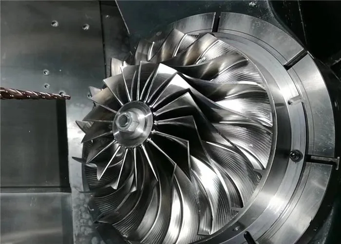 دفاعات مصنعة بتقنية CNC: الدليل الشامل للتصميم والمواد والتصنيع