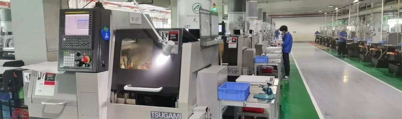 ورشة تصنيع آلات دقيقة متخصصة في التشغيل السويسري باستخدام CNC، ومكونات ذات تفاوتات ضيقة، وإنتاج قطع معدنية مخصصة